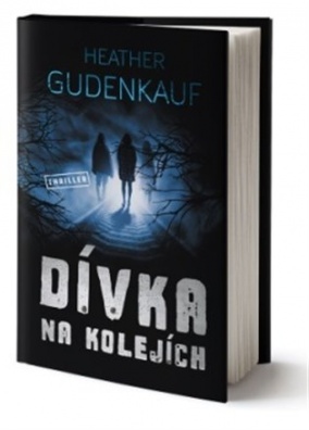 Dívka na kolejích